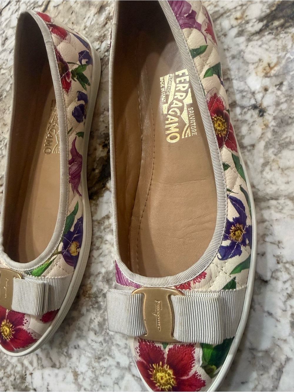 Salvatore Ferragamo Cream Floral Leather Ballet Flats with Gold Logo Bow